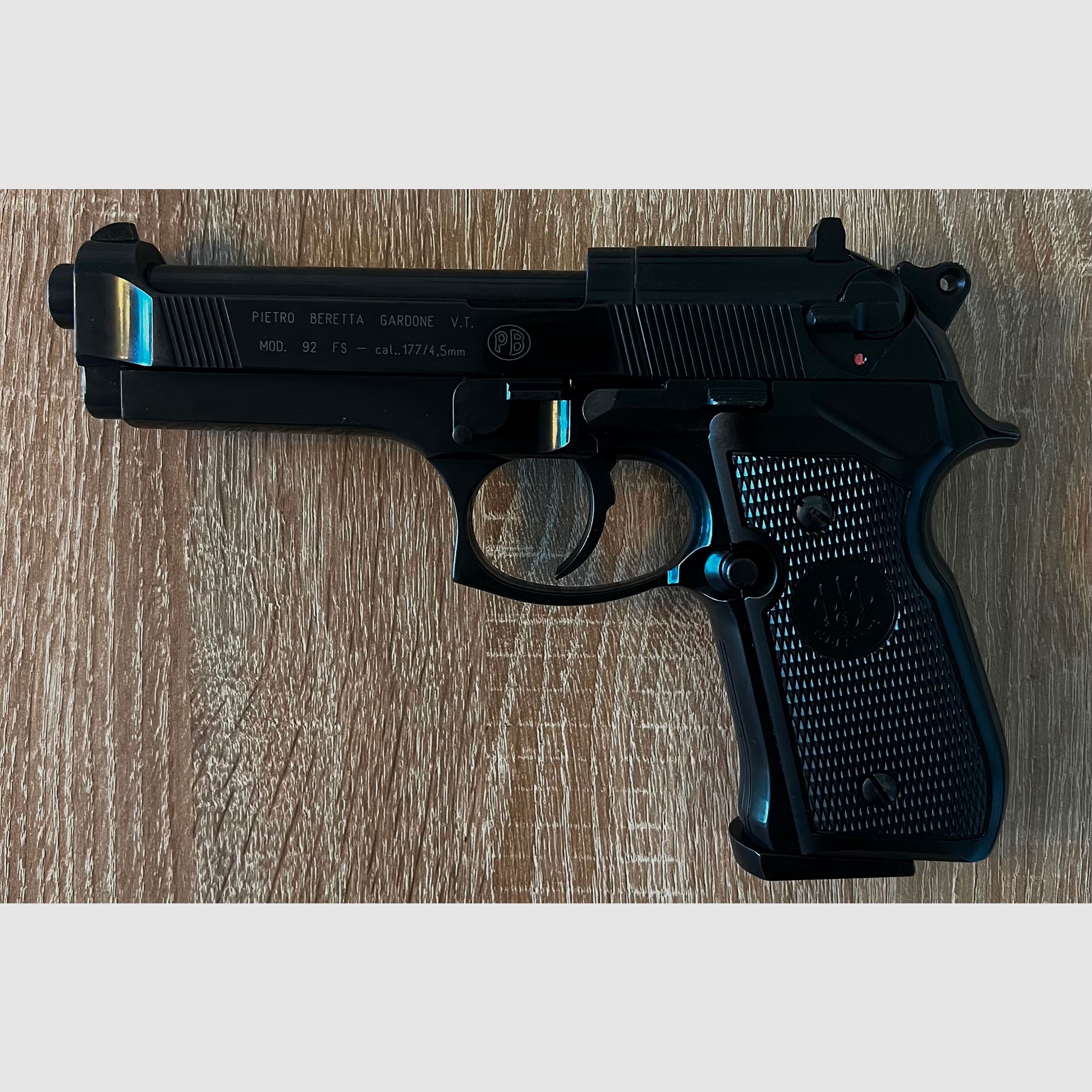 Beretta 92 FS CO2  4,5mm Diabolo