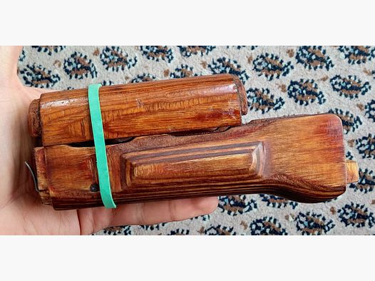 For wood lovers: Russian lower AK handguard and upper Romanian, both laminate // AKM AK74 AK47 and NEDI SDM Type 56