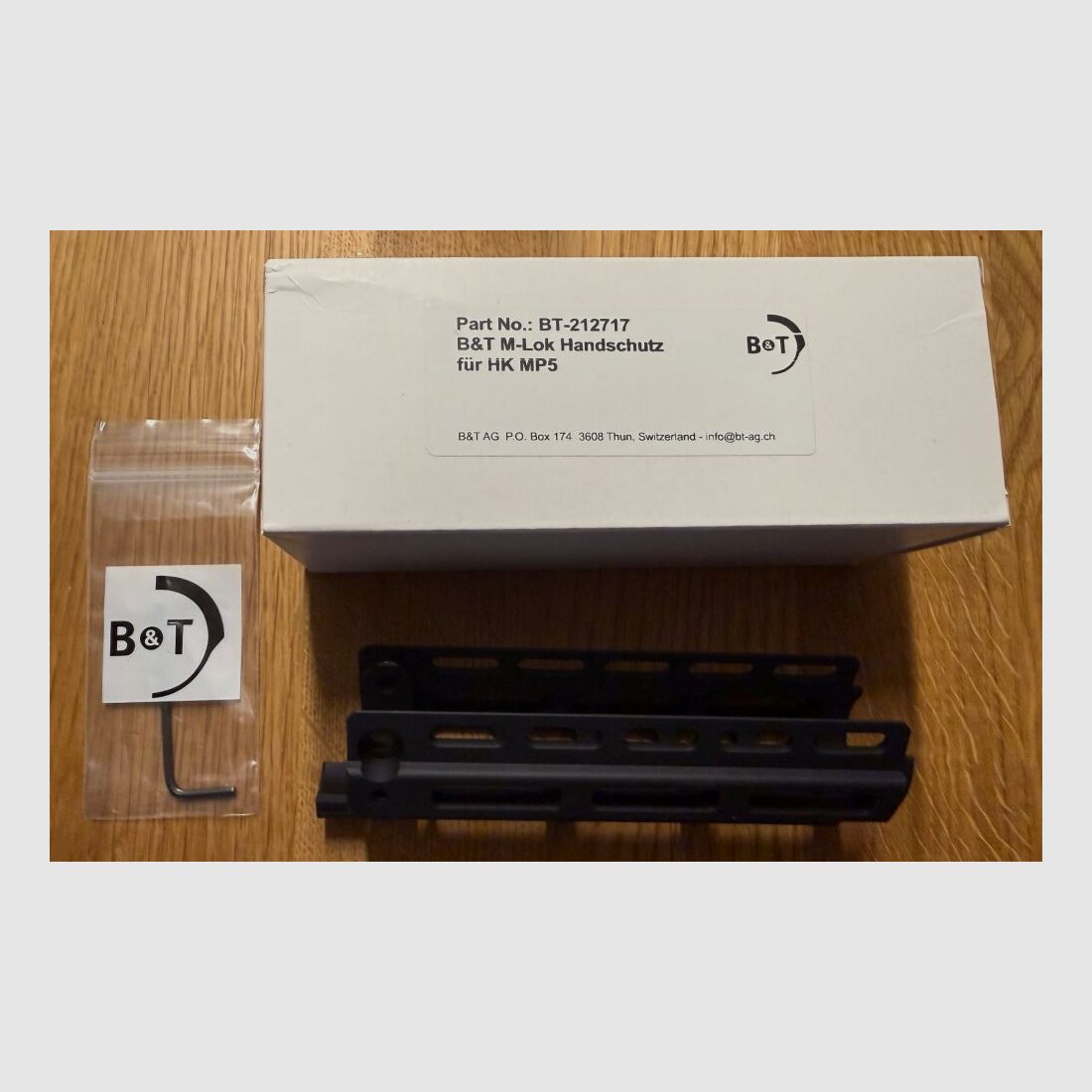 B&T AG (Brügger und Thomet) M-Lok guardia de mano para HK MP5/SP5 BT-212717 B&T