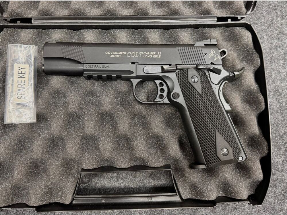 Colt 1911 Rail Gun .22lr