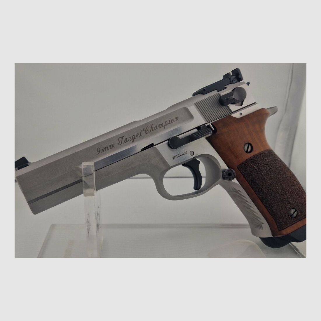 Smith & Wesson Target Champion