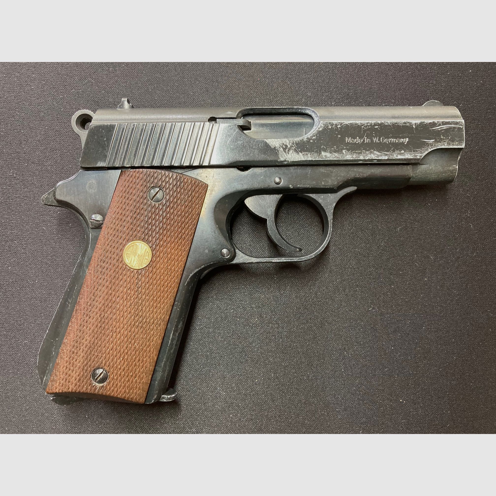 EGP 45, "Torro 45", PTB-Nr. 297, ERMA-Werke, Reizstoff-/Signalpistole,  8mm Knall