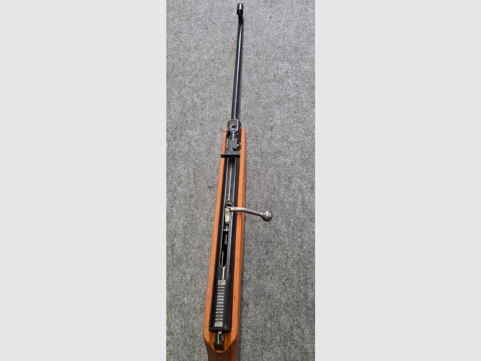Carabina Haenel Mod. 311 con scatto fine e mira a diottra - caricatore cal. 4,5mm Diabolo
