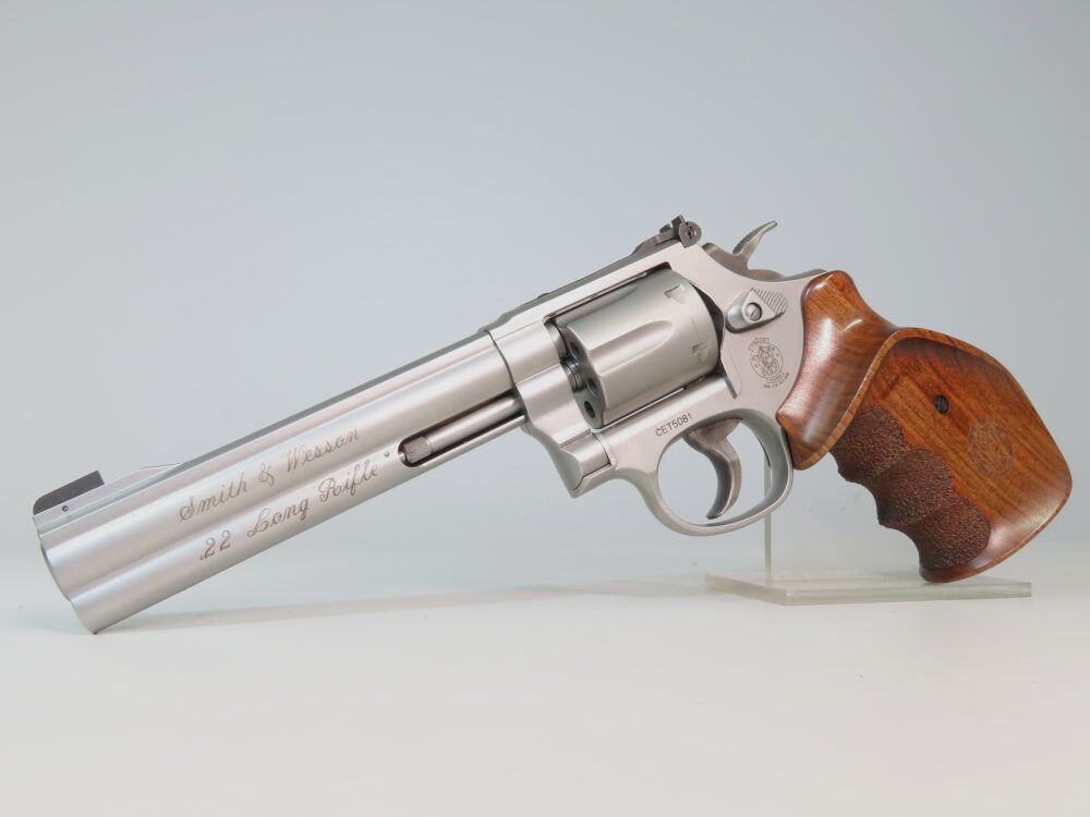 Schöner Smith & Wesson 617 - 3 Target Champion!