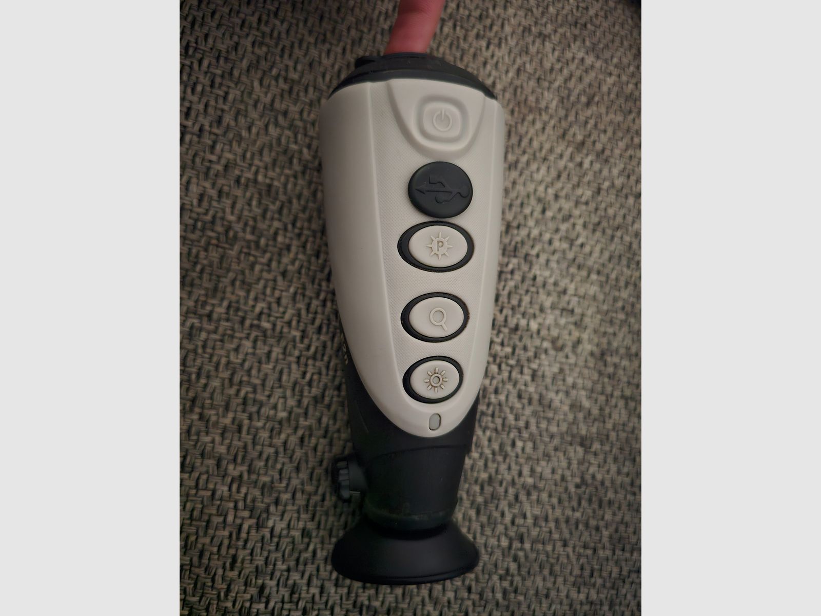 Infiray Xeye E2n termocamera V1/V2 (condizioni top, incl. scatola originale & cavo di ricarica), immagine 2 di 3