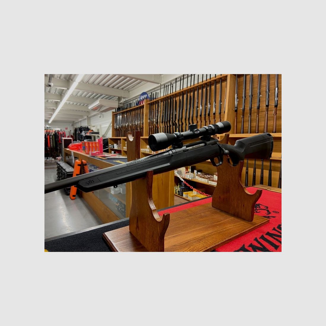 Savage Axis Filettato Sinistro + Cannocchiale 3-9x40, immagine 3 di 6