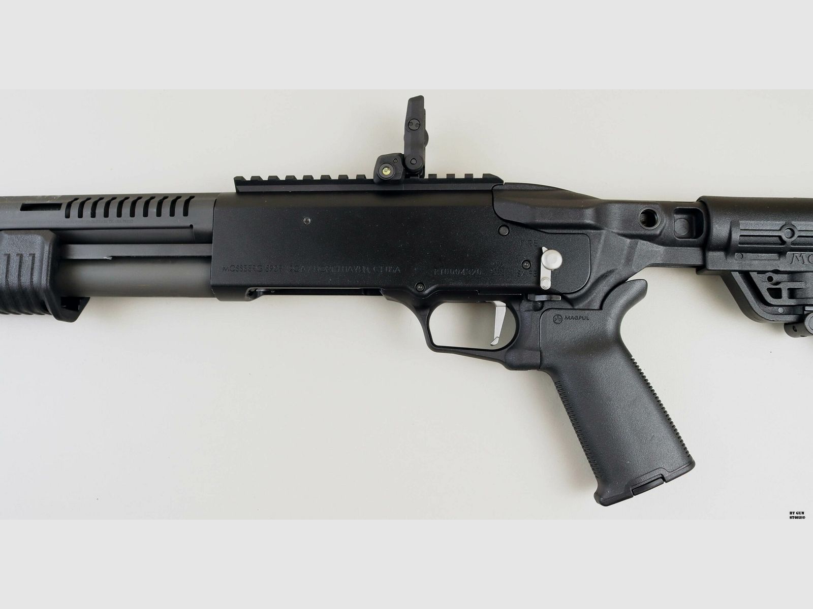 Fusil à pompe Mossberg mod. 590R Rail cal. 12, image 4 sur 12