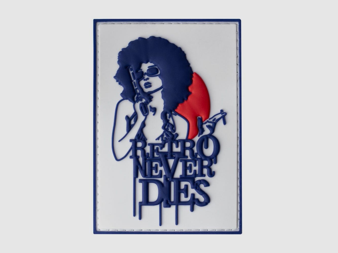 Meisje met een pistool Retro Sterft Nooit PVC Patch