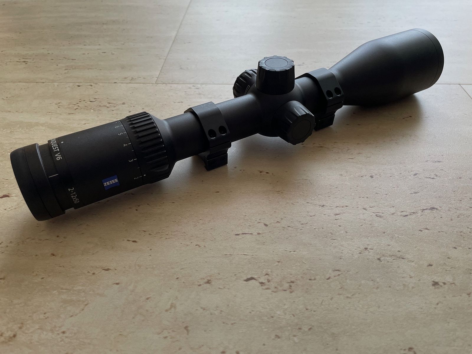 Zeiss Conquest V6 2-12x50 Zielfernrohr – Absehen 60 beleuchtet – absolut neuwertig