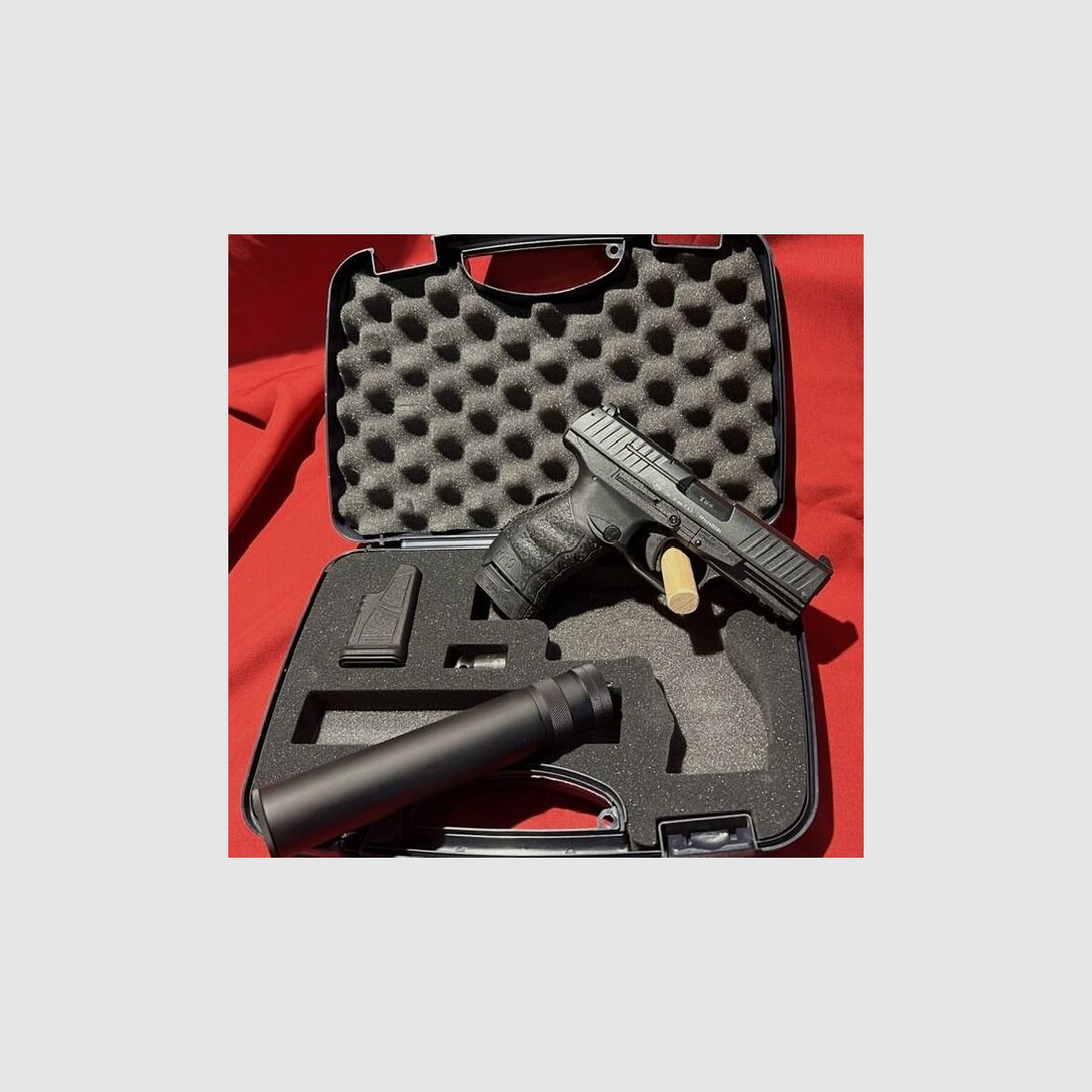 Comisión Gas. Set PPQ Navy WALTHER 9mm P.A.K en maletín