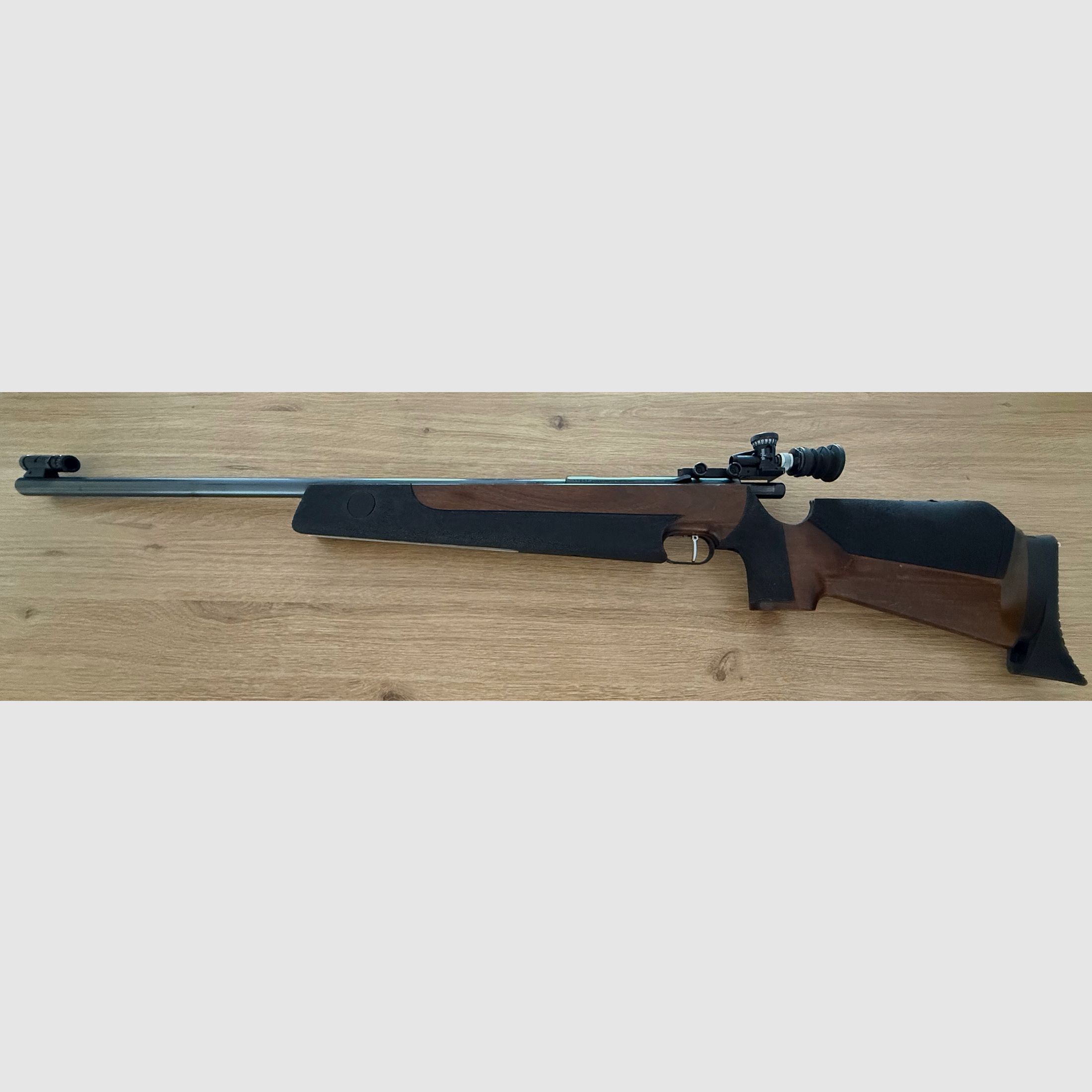 Weihrauch HW60M, Matchbüchse im Kaliber .22Lf.B. mit Zieloptik: Elite 201