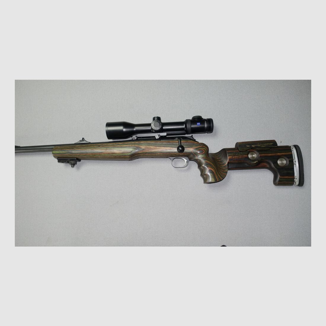 Blaser R 93 mit ZF Zeiss Victory V8	 R 93 Linksschaft
