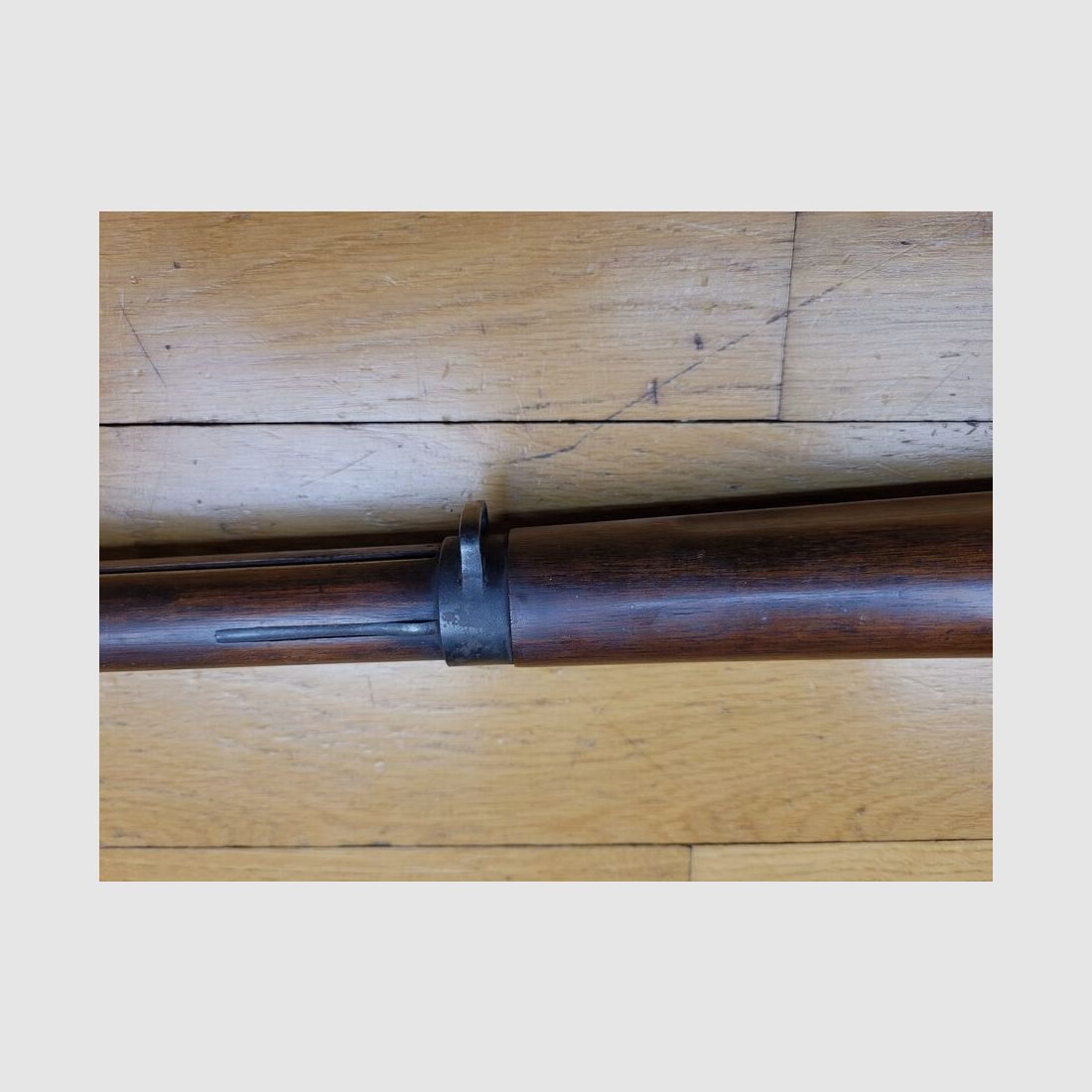 Rarissima e magnifica carabina da cavalleria Berthier 1890 » 2° tipo » – in tre colpi e calibro originale 8×51 – quasi tutte scomparse a causa della conversione allo standard 1916 e successivi – configurazione 100% originale – completamente monomatricolata fino al bastone di pulizia – stato museale!, immagine 12 di 30