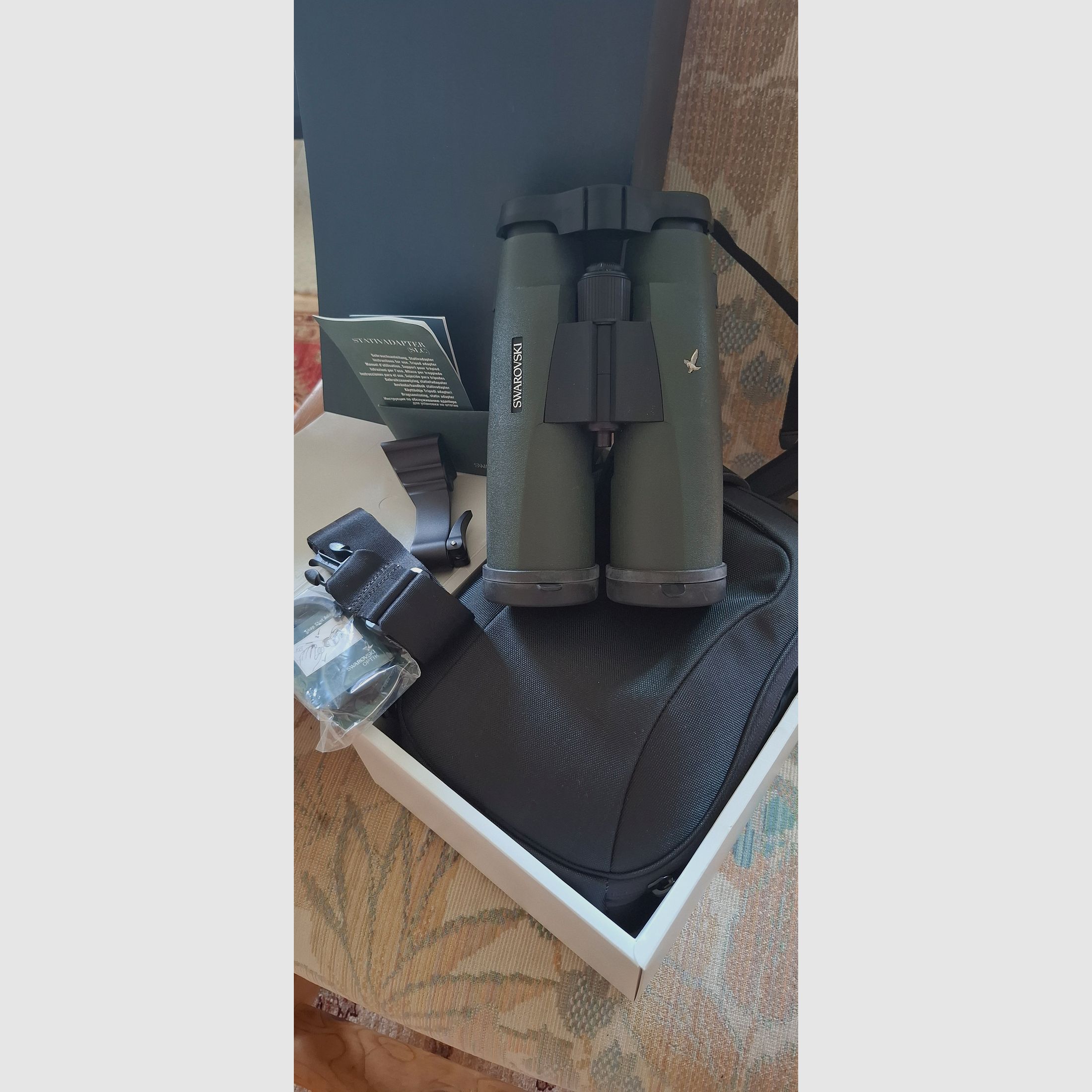 Swarovski binoculars SLC LIKE NEW !!!