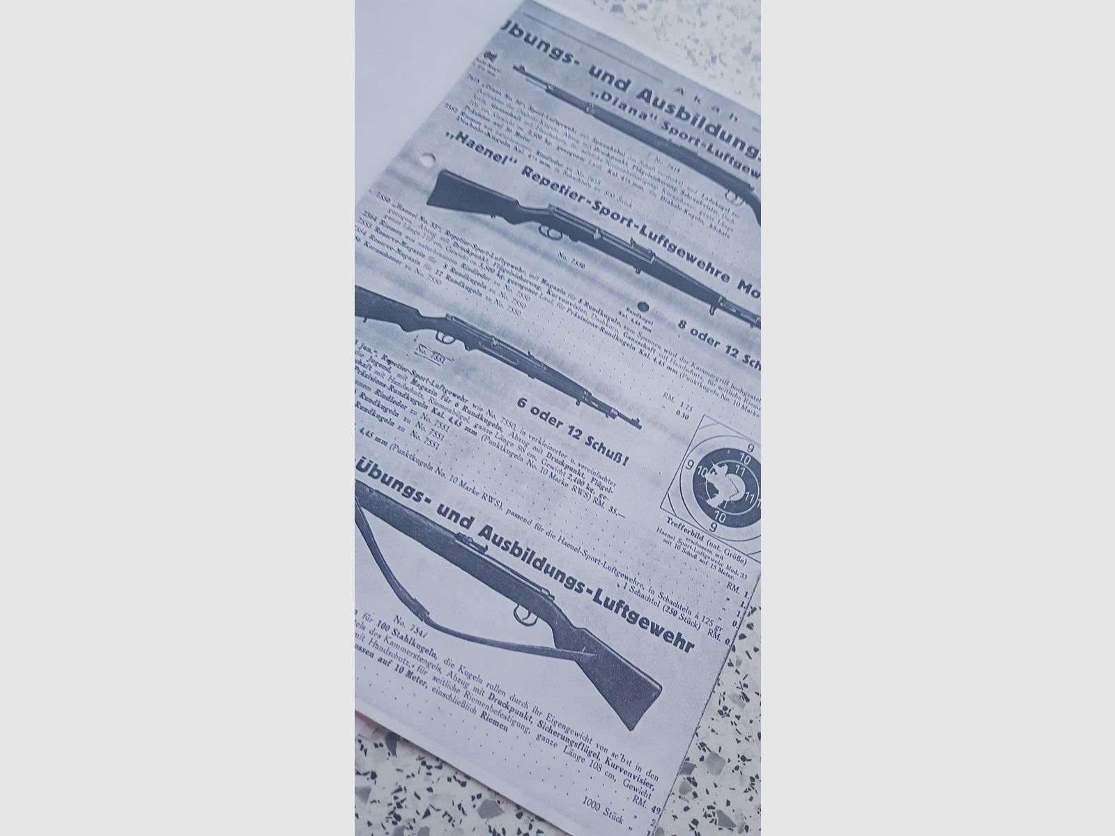 Obejrzeć ;-) Różne zebrane materiały z gazet itp. bardzo dużo o modelach Haenel z rzadkimi dokumentami