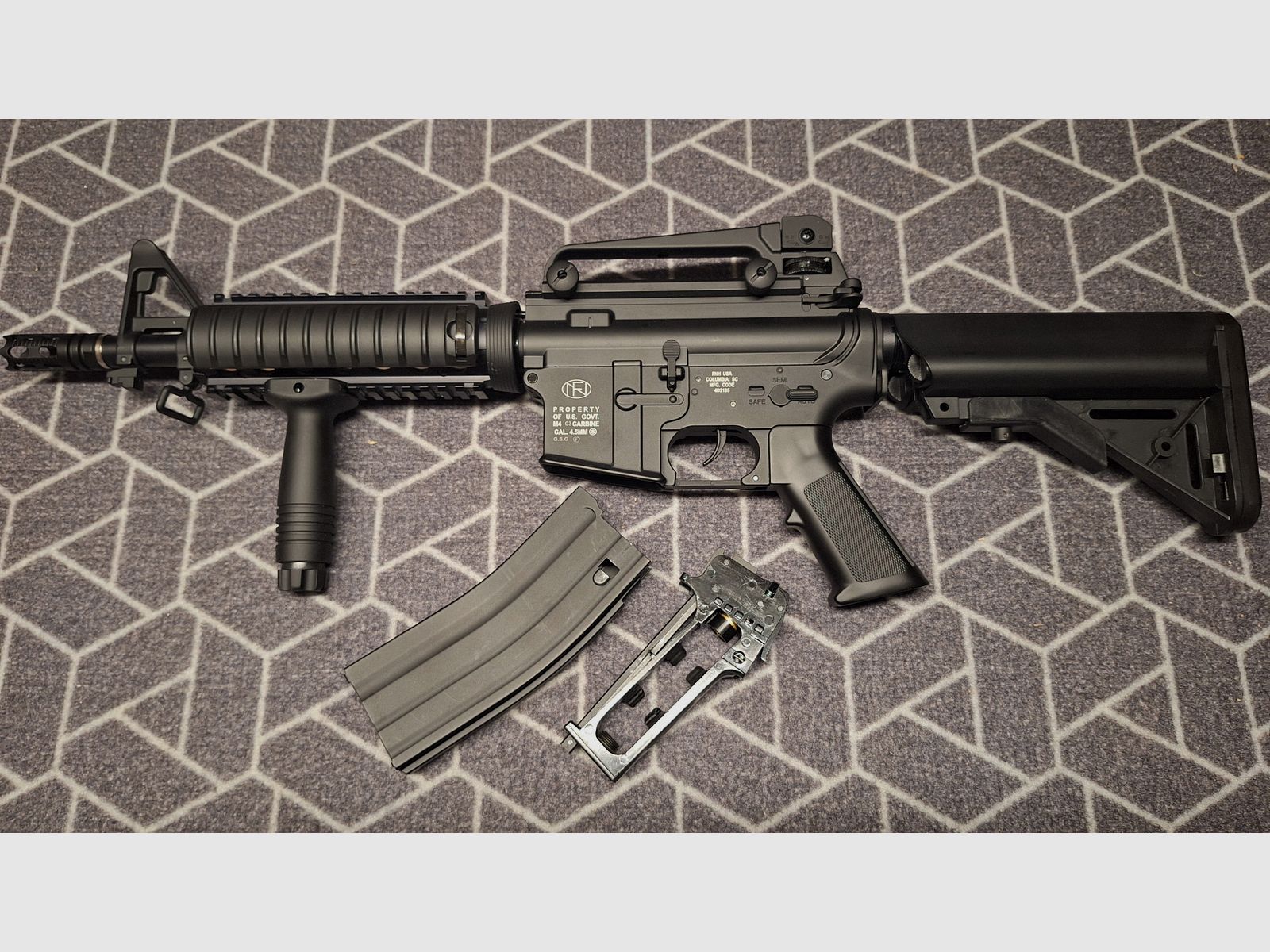 FN Herstal M4-03 Cybergun Carabina R.I.S. Calibro 4,5 BB-NUOVO!