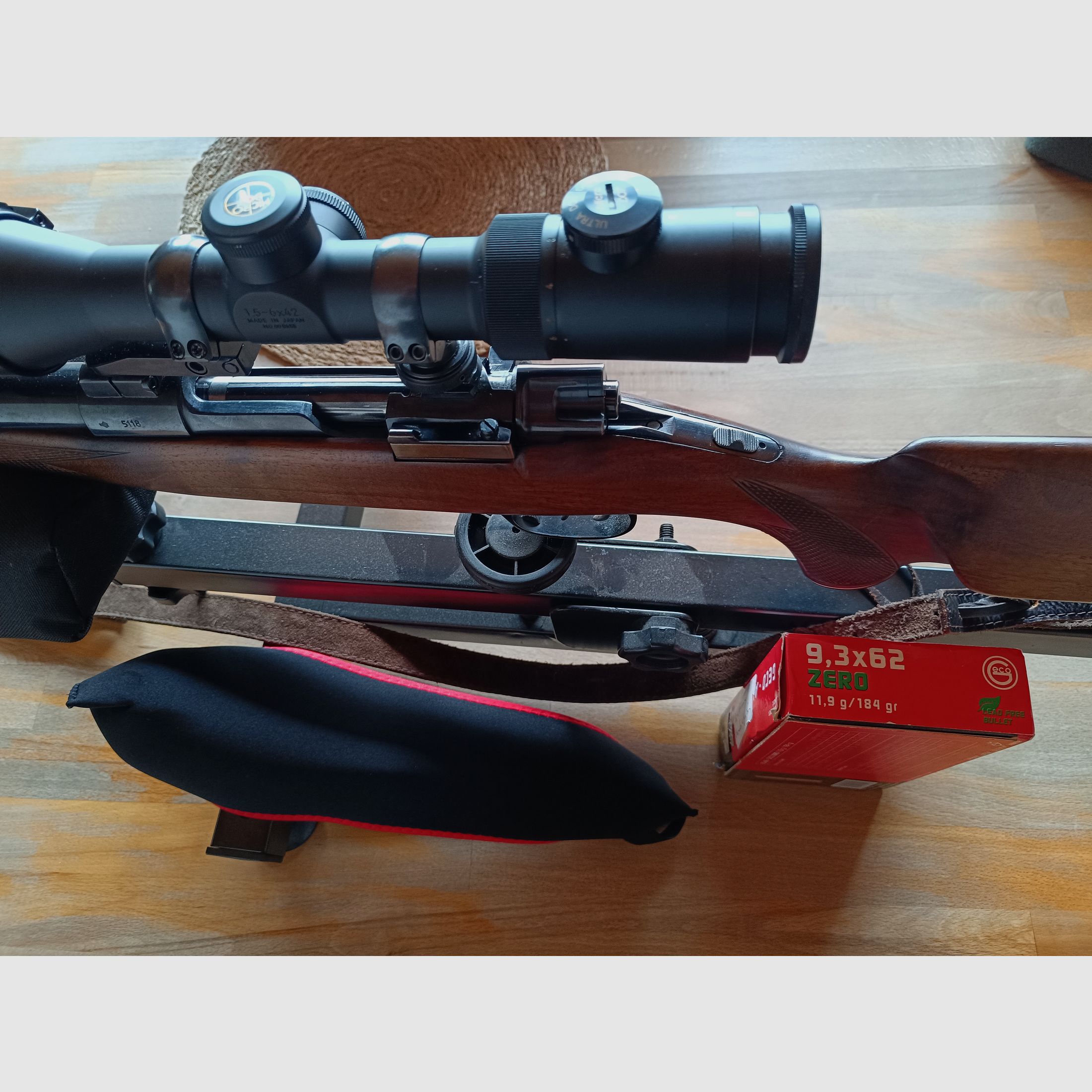 Rifle repetidora Mossberg Patriot y Voere Kufstein (VHB)