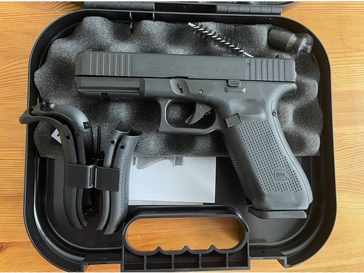 Glock 17 gen 5 First Edition 9mm PAK, as new
