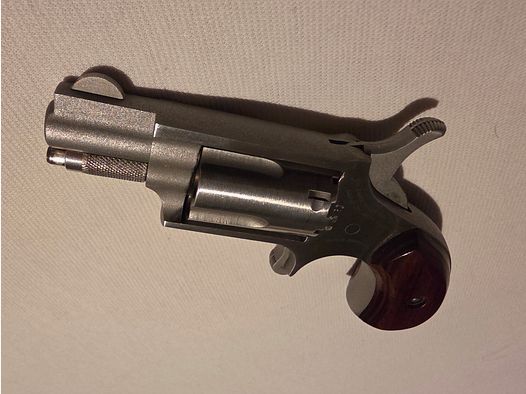 NAA North American Arms Revólver 22LR en excelente estado