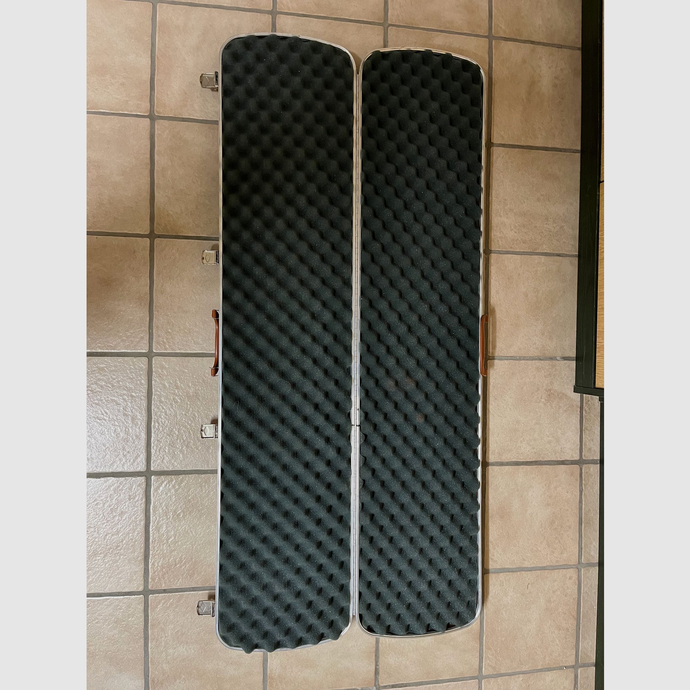 Gun Guard Waffen-Koffer, Abschließbar