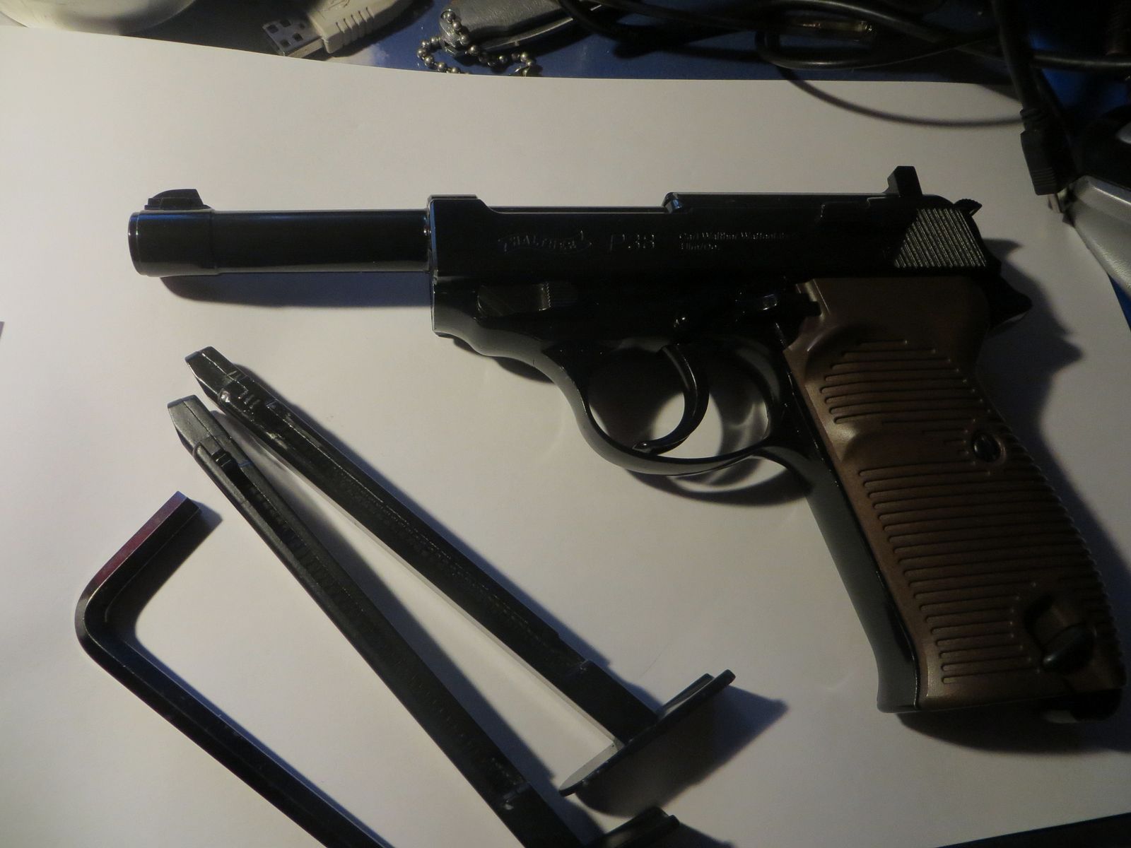 WALTHER P 38 co2 als nieuw fabrieksgereviseerd