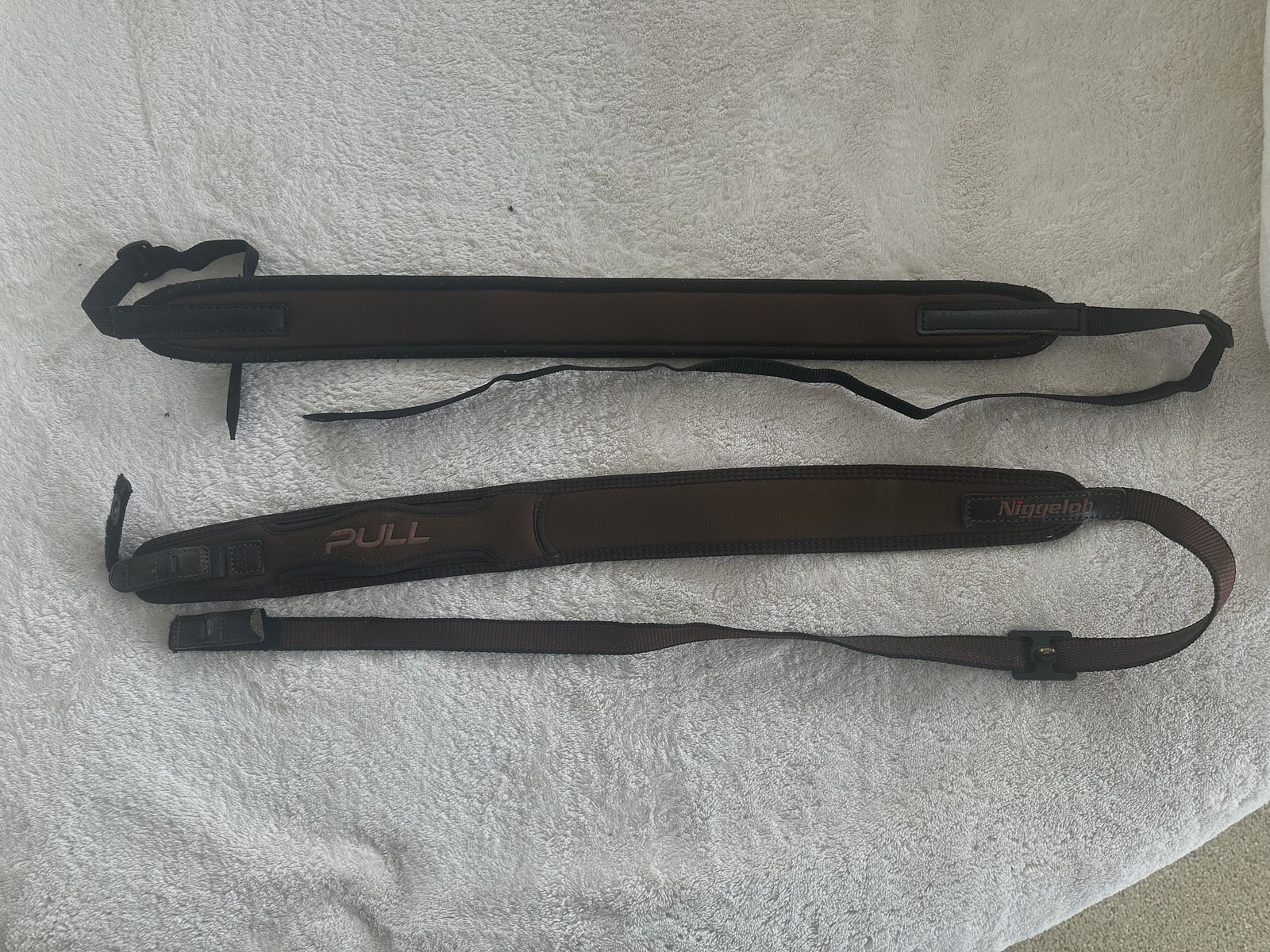 Niggeloh Pull - Fusil - Sangle Fusil - Comme neuf