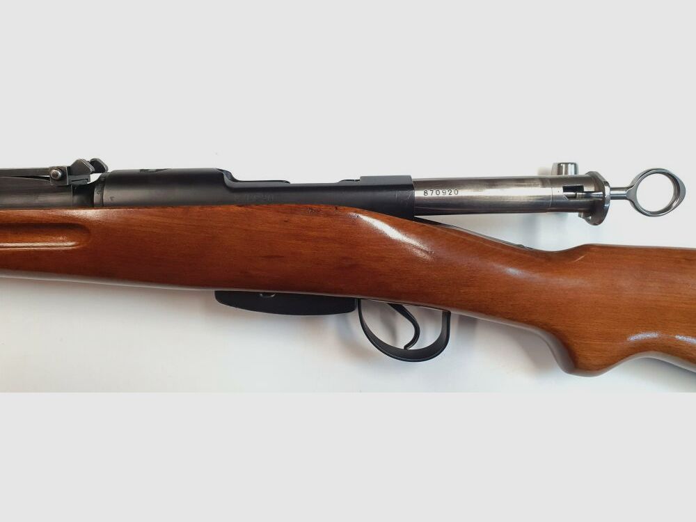 Waffenfabrik Bern Karabinek powtarzalny Szwajcarski Schmidt Rubin K31 Kaliber 7,5x55 Swiss z dopasowanymi numerami i odnowiony