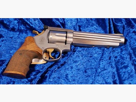 Smith & Wesson 686