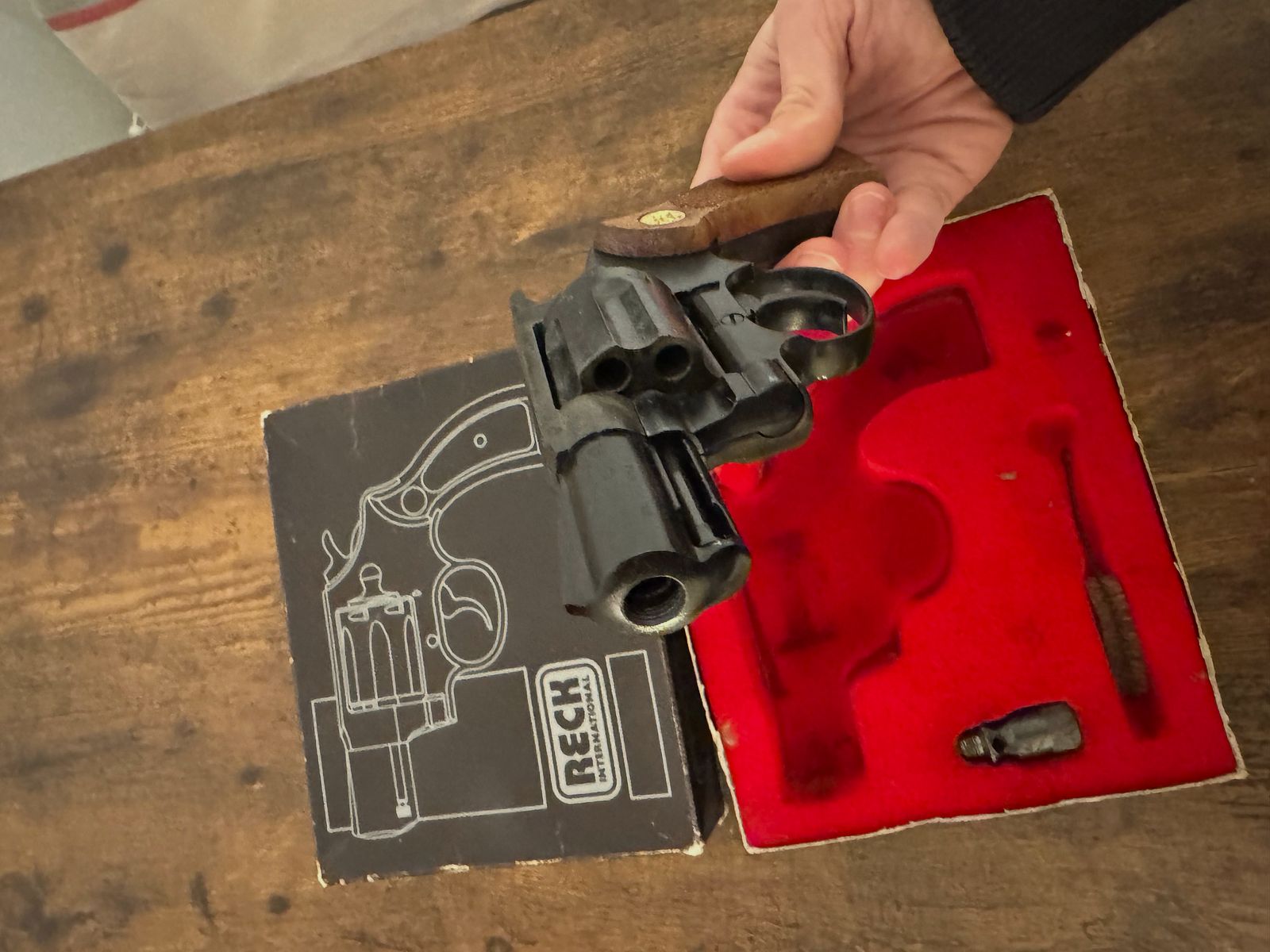 Reck Cobra objet de collection avec boîte d'origine 6 coups