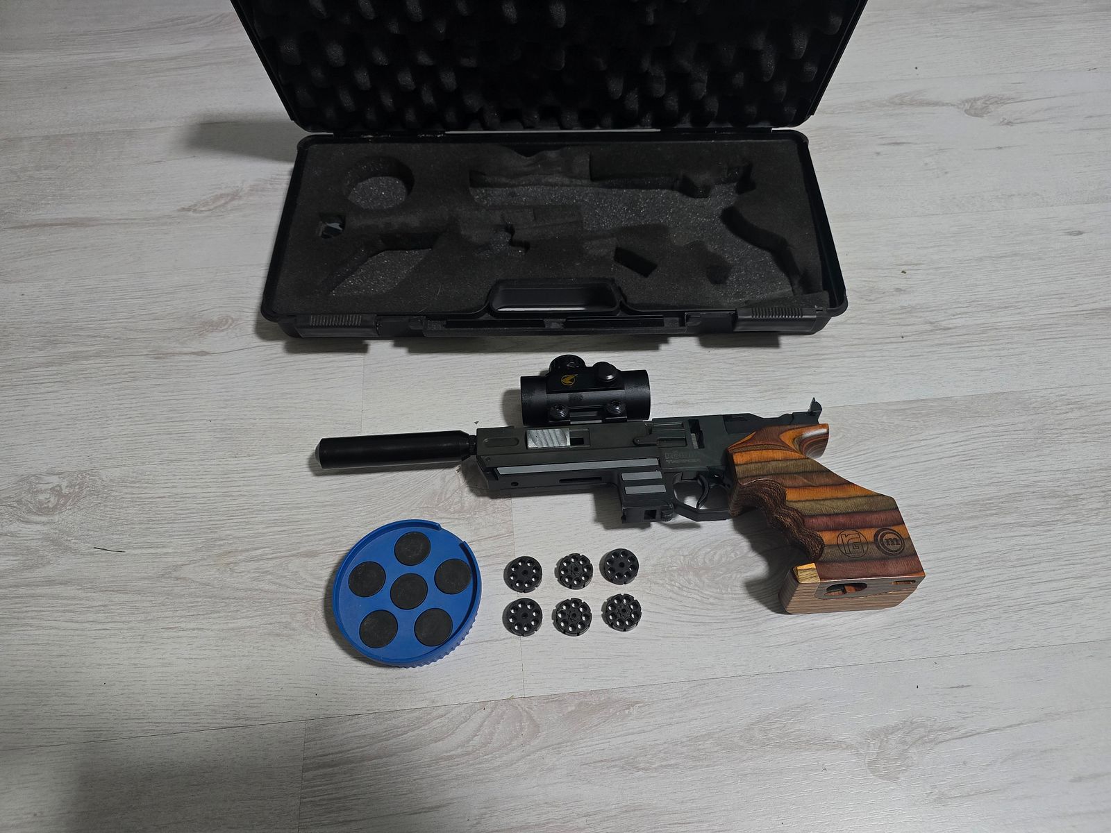 RAR RÖHM TWINMASTER TRAINER - SCHALLDÄMPFER - RED DOT-SPEEDLOADER - 8 MAGAZINE UND KOFFER !!
