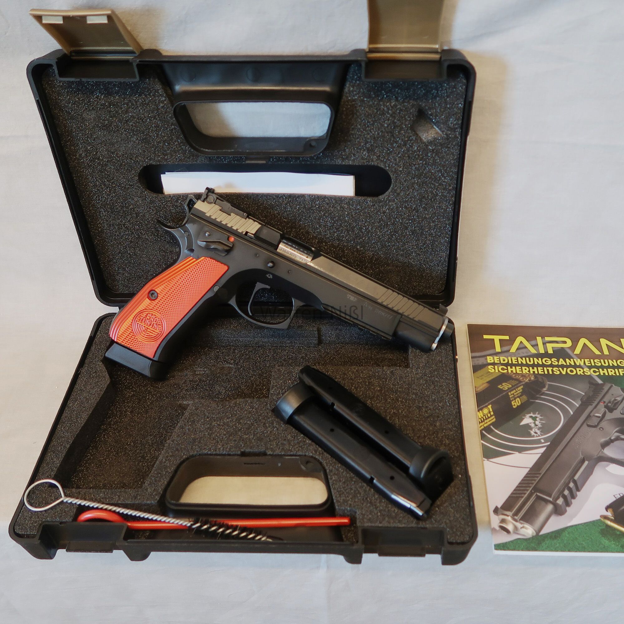 CZ TAIPAN RED