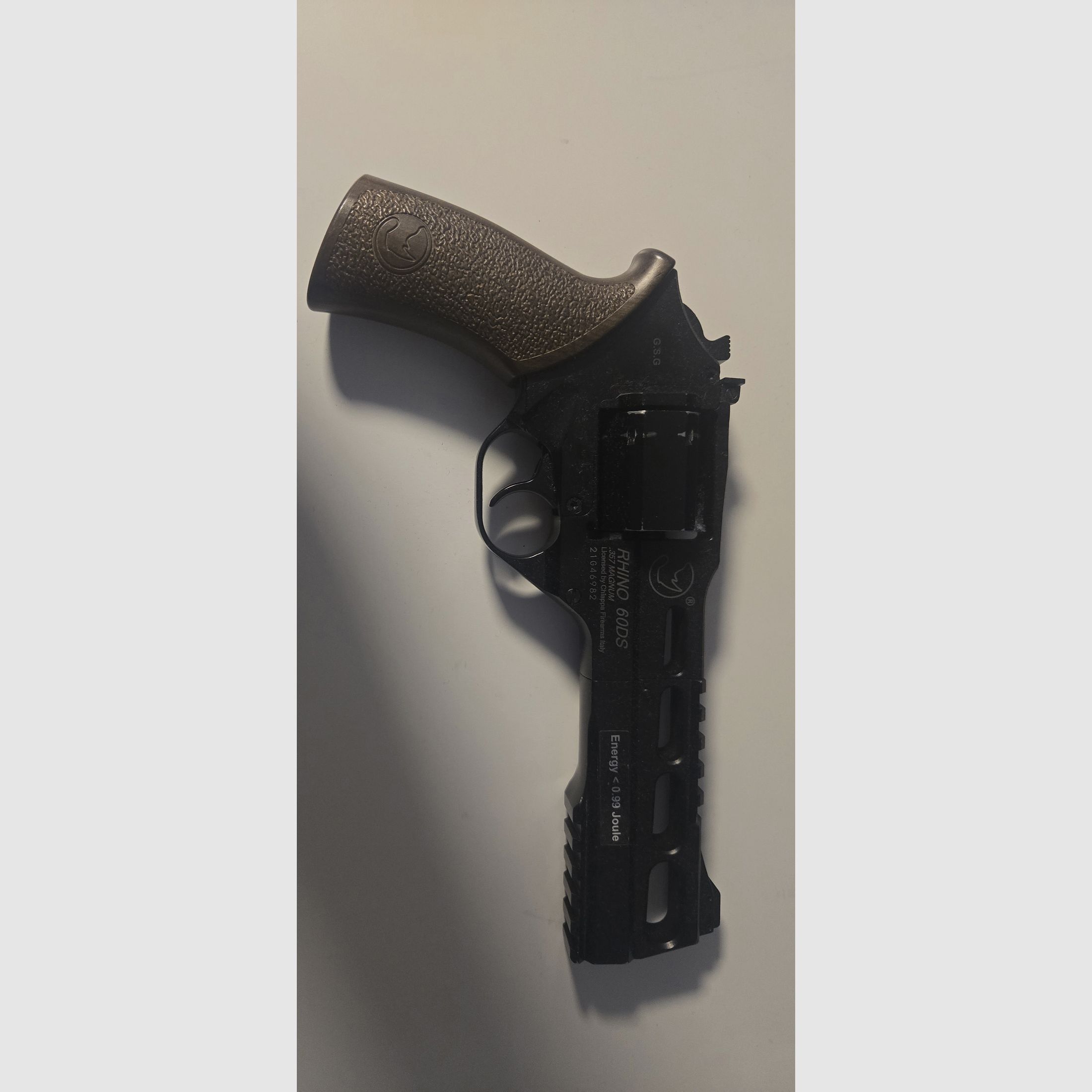 Chiappa Rhino 60DS + 5 Kugeln + 8 Co2 Kanister