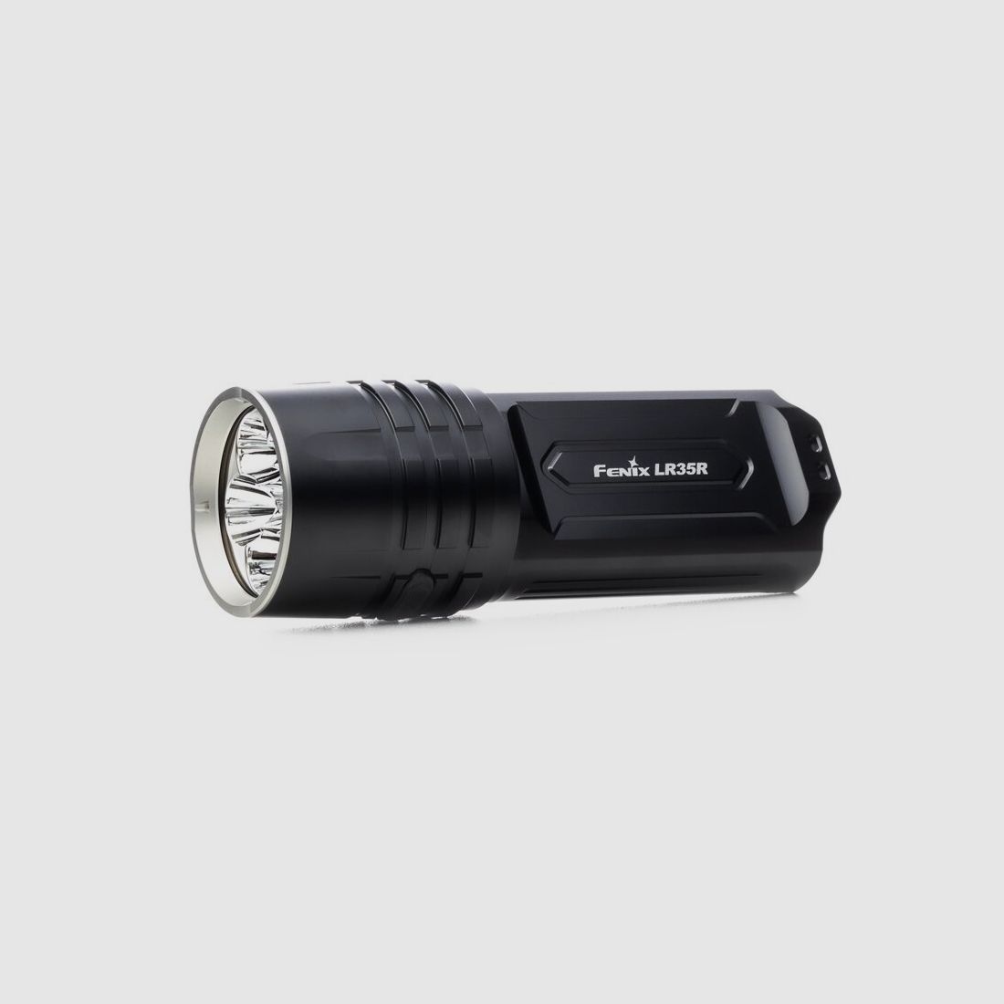 Fenix LR35R LED zaklamp