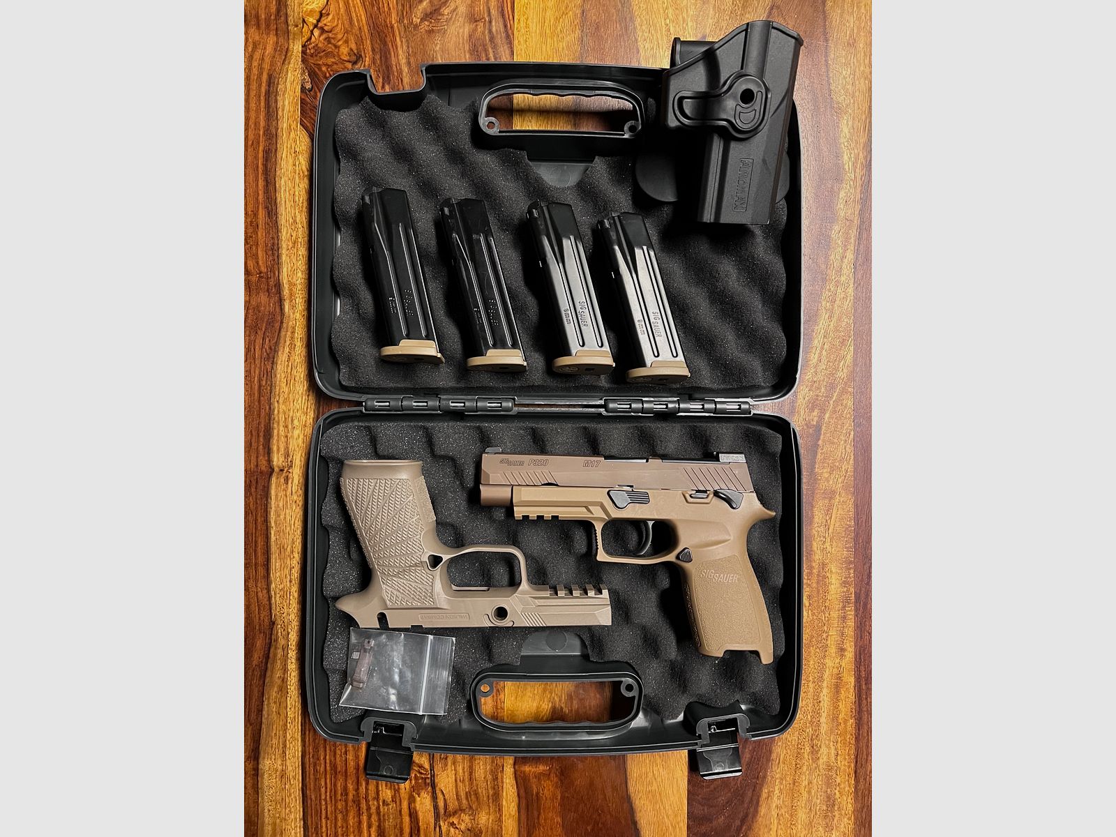 M17 P320 SIG Sauer mit viel Zubehör