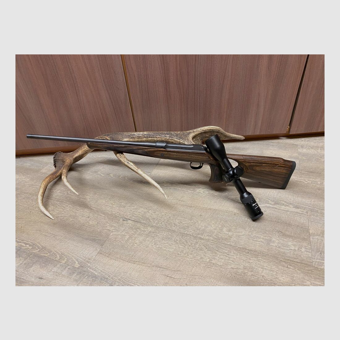 Sauer 101 GTI, mit Blaser B2 2-12x50 iC S, mit Schiene