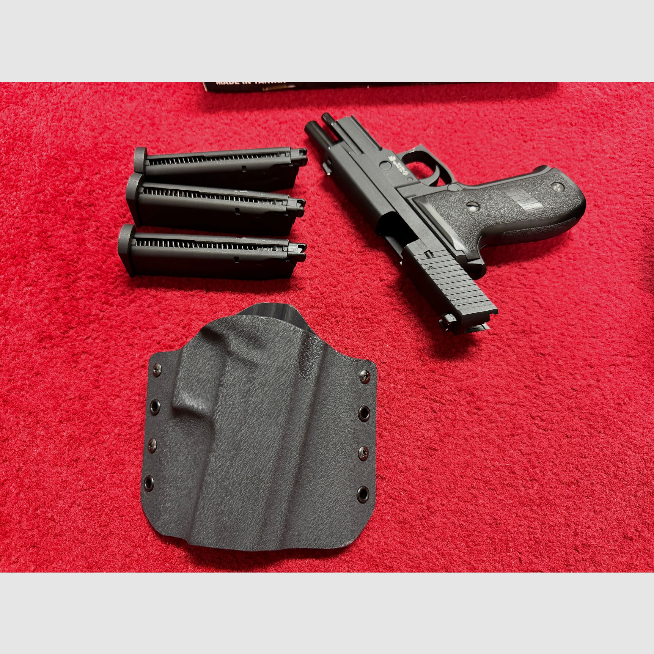 KJ Works KP-01 SIG P226 Vollmetall Gas Blow Back Airsoft GBB 6mm + Tasche-Holster - 3 Magazine 