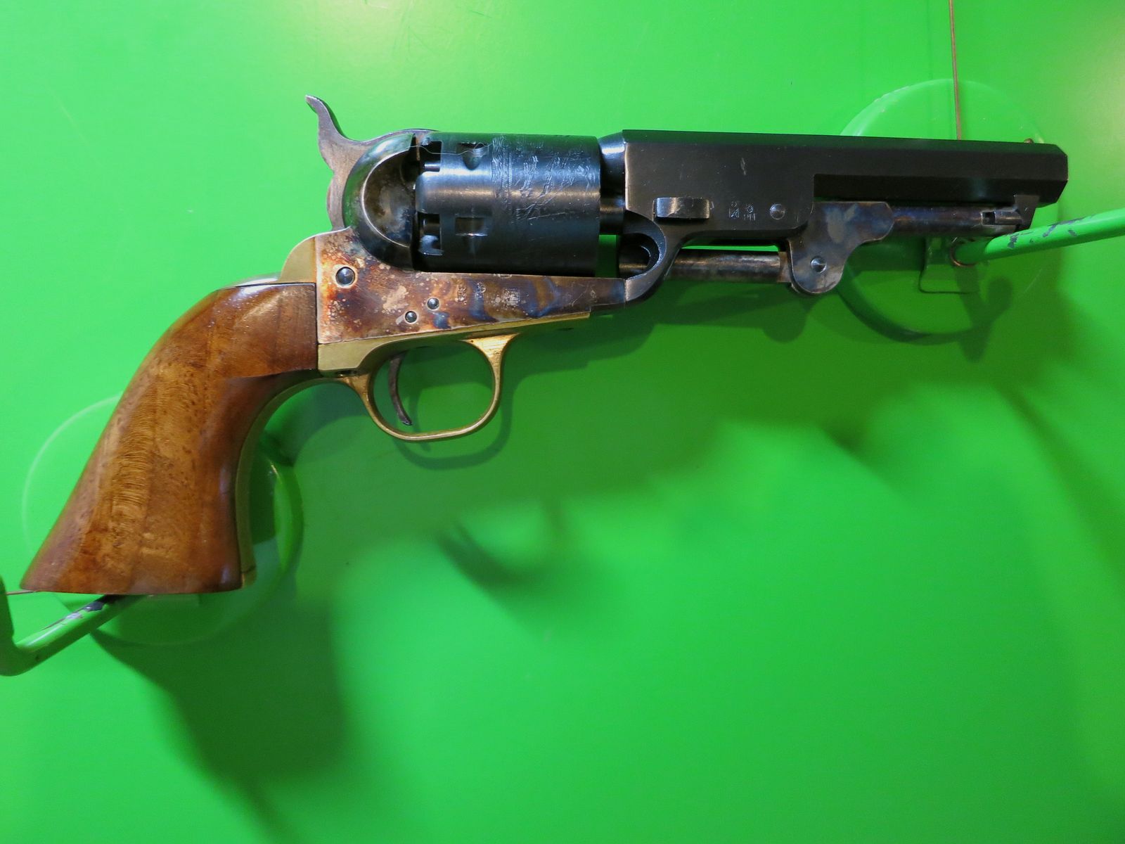 Revólver de percusión, Uberti Modelo Navy 1851, .36BP      #73-