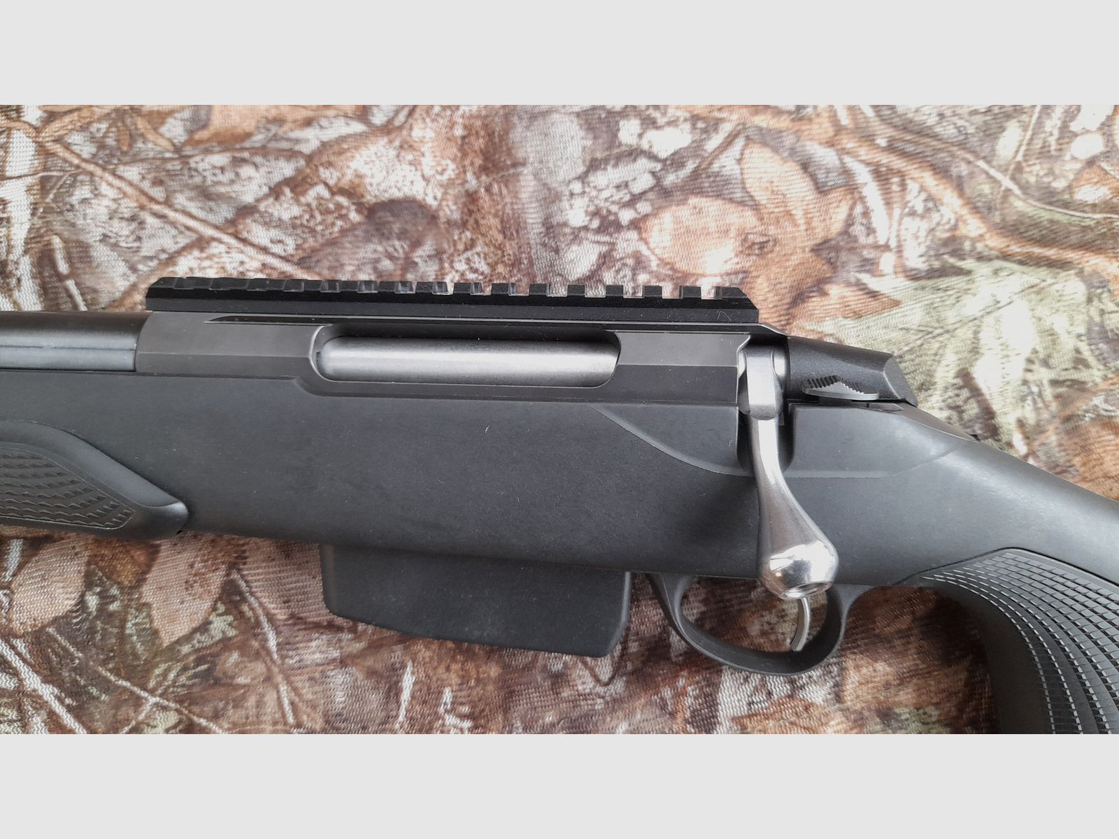 Tikka T3x Varmint 6,5x55 SE Linkssystem - Picatinny Montage - M18x1 Mündungsgewinde