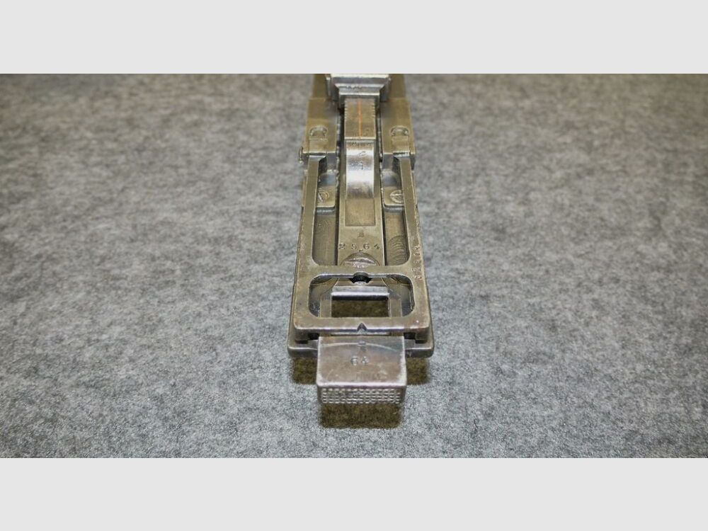 Couvercle de boîtier d'armes et de munitions allemandes MG08