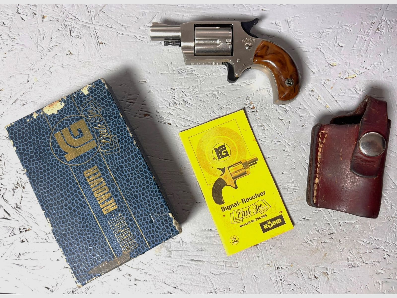 Röhm Littel Joe in 6 mm Knall Original Karton und Dokumentation + Ledertasche für Gürtel