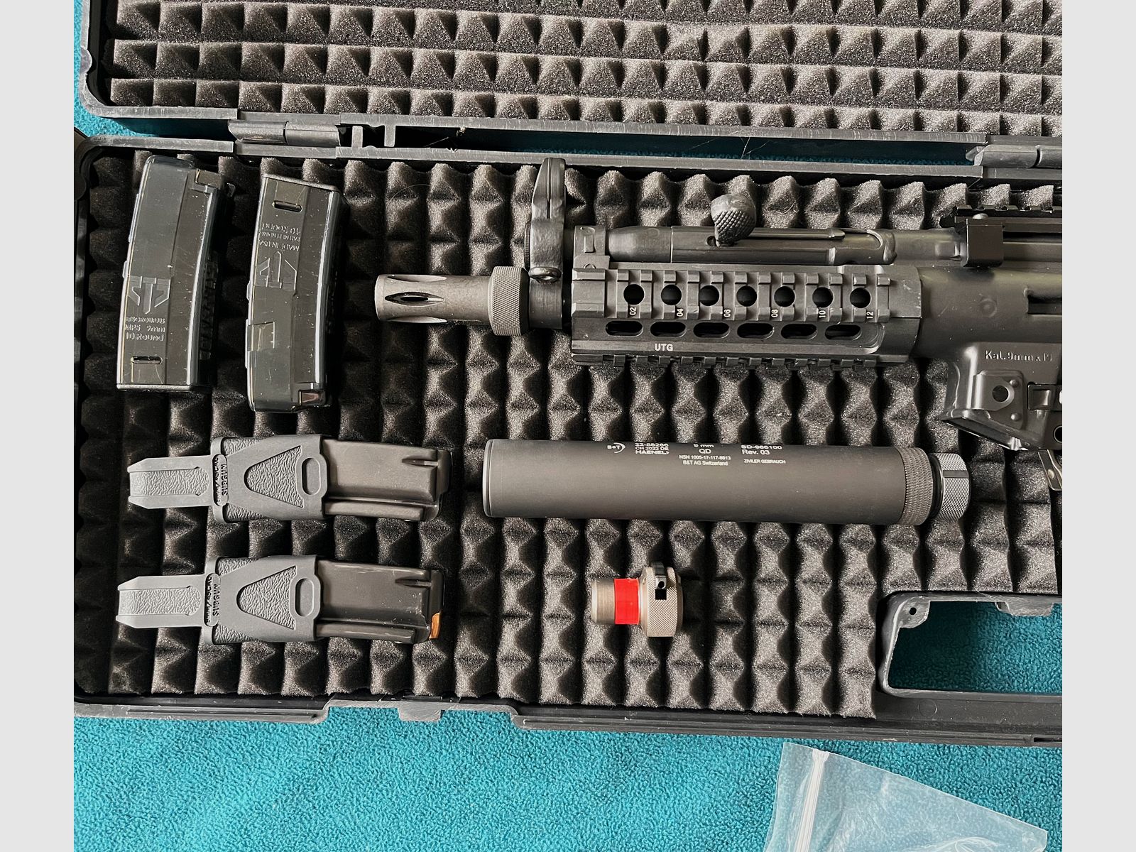 MKE T94 MP5/SP5 carabine avec silencieux QD B&T et accessoires