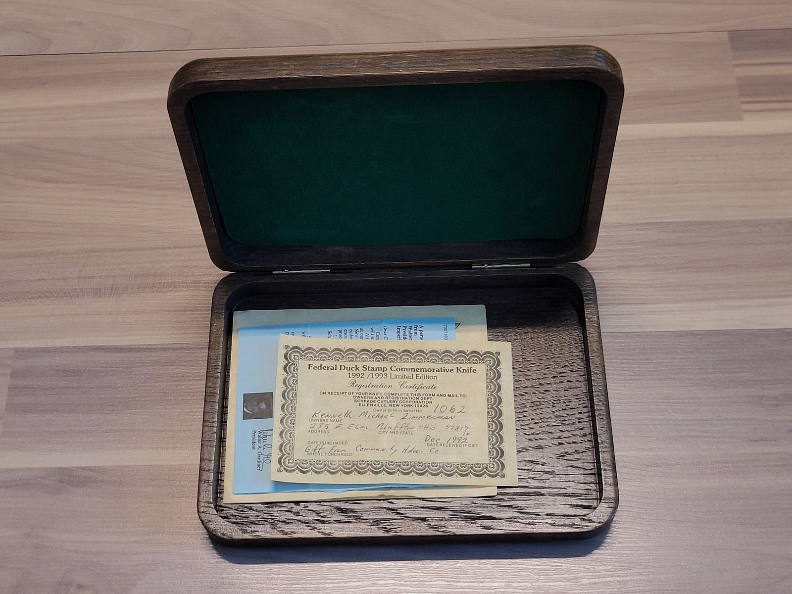 Schrade Cutlery Ducks Stamp Commemorative Knife, Limited Edition 1992-1993, Messer in Holzkiste