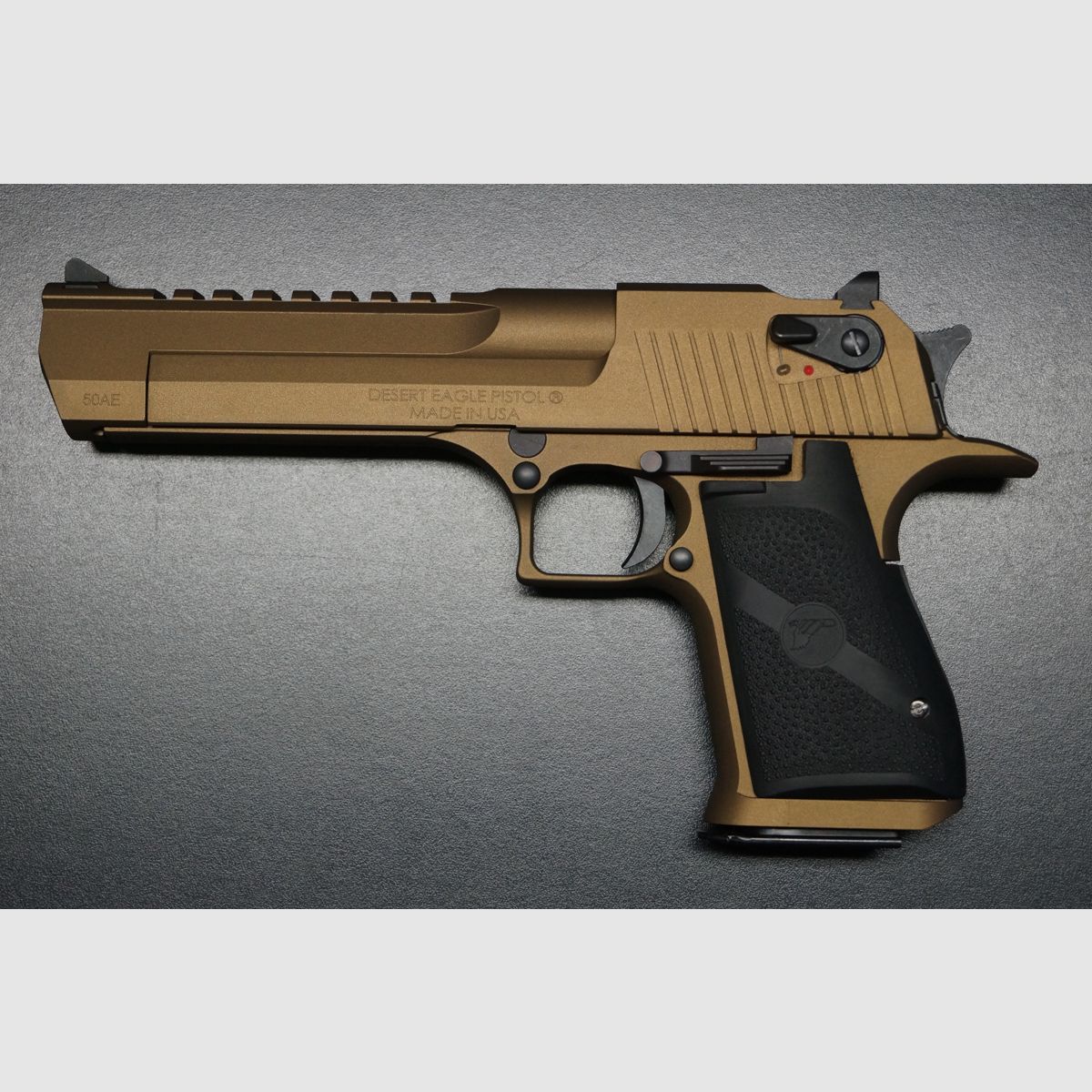 Magnum Research Desert Eagle Burnt Bronce, Bild 5 von 5