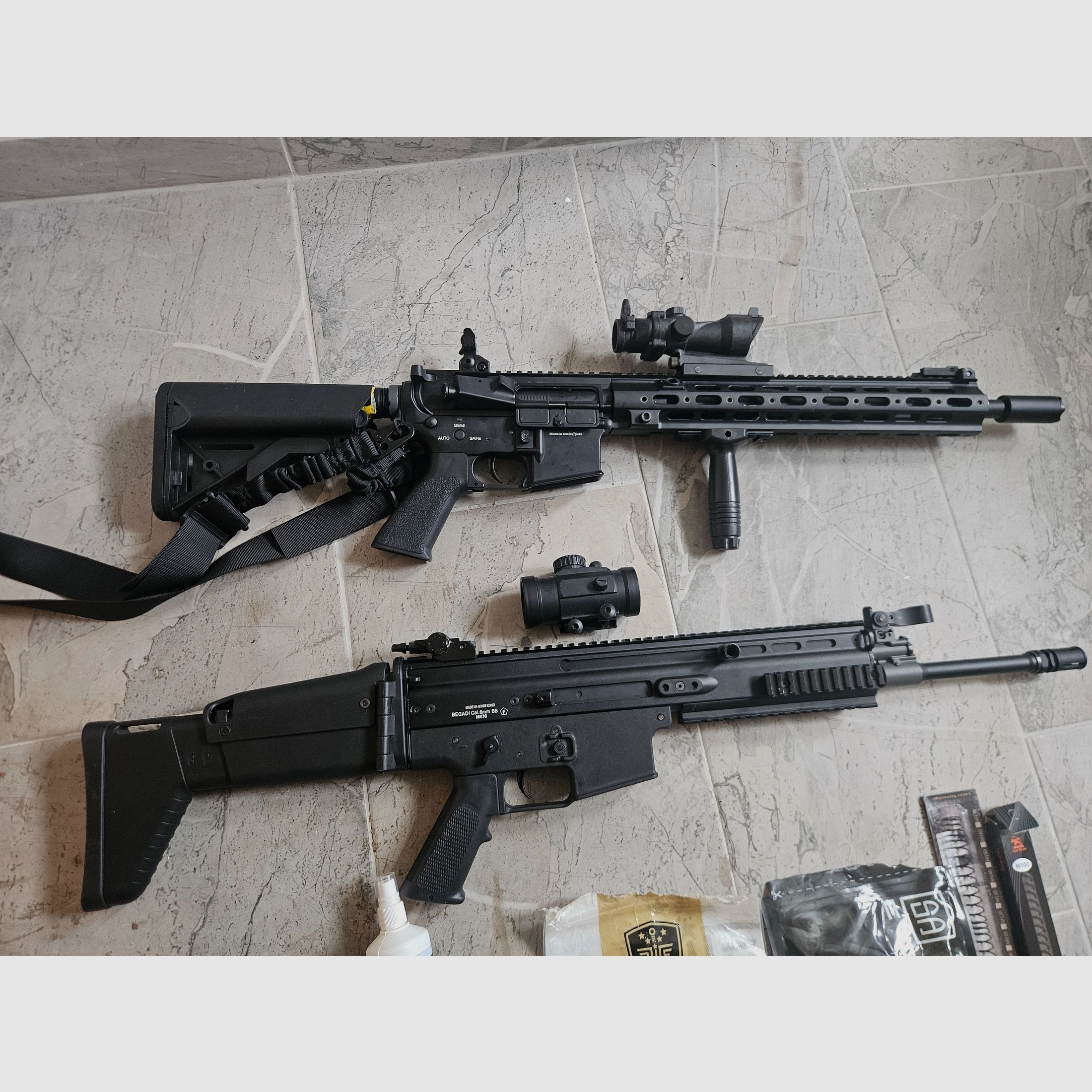 Großes Begadi S-AEG Starter-Set: MK16 (SCAR-L) & M4 M-LOK inkl. 10 Magazinen, Akkus & kompletter Flecktarn-Ausrüstung, Bild 8 von 15
