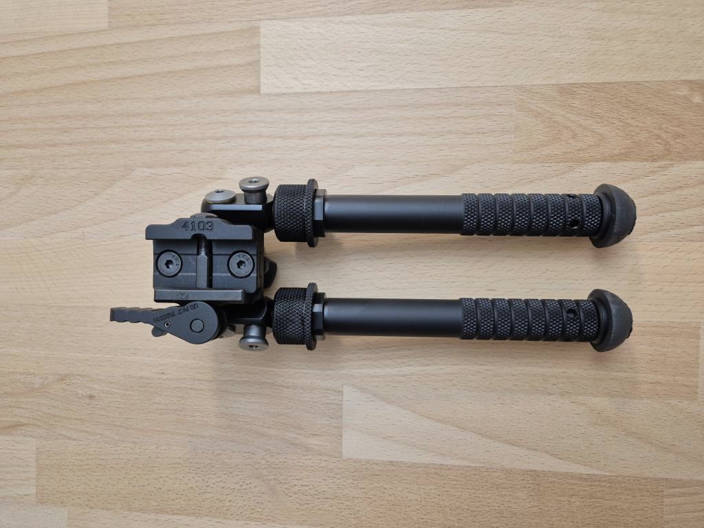 Bipod B&T Industries Atlas BT46-LW17 PSR with quick-release mount for Picatinny rails, NEW