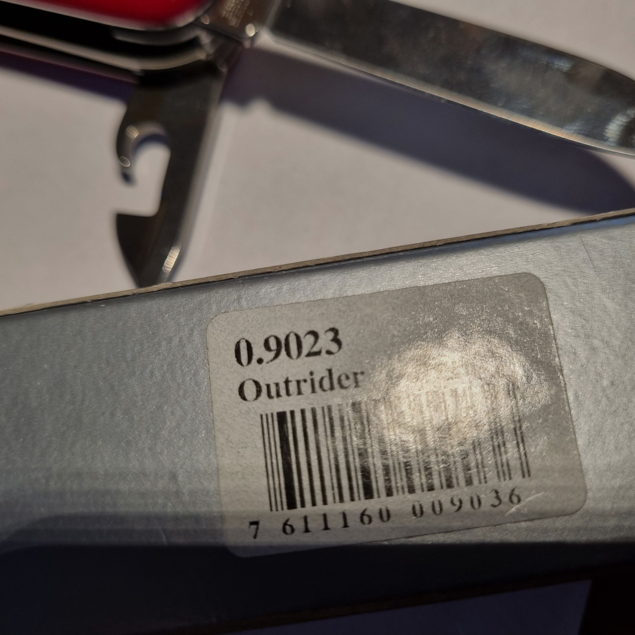 Victorinox- Multitools Outrider 0.9023 rot, Bild 2 von 2