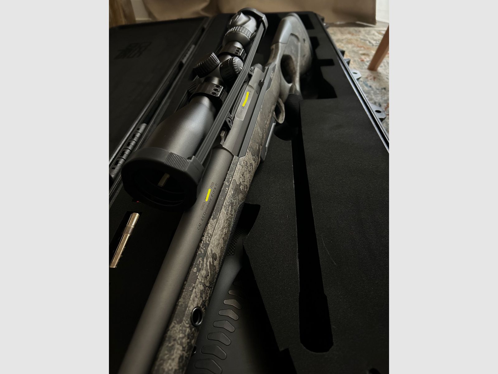 Kombi-aanbieding-knaller! Sako S20 + Swarovski Z8i | Hunter 6,5 Creedmoor Cerakote True Timber Strata LL 51cm Camo incl. Zfr. Swaro Z8i 2-16x50 P L, 4A-I *NIEUW*