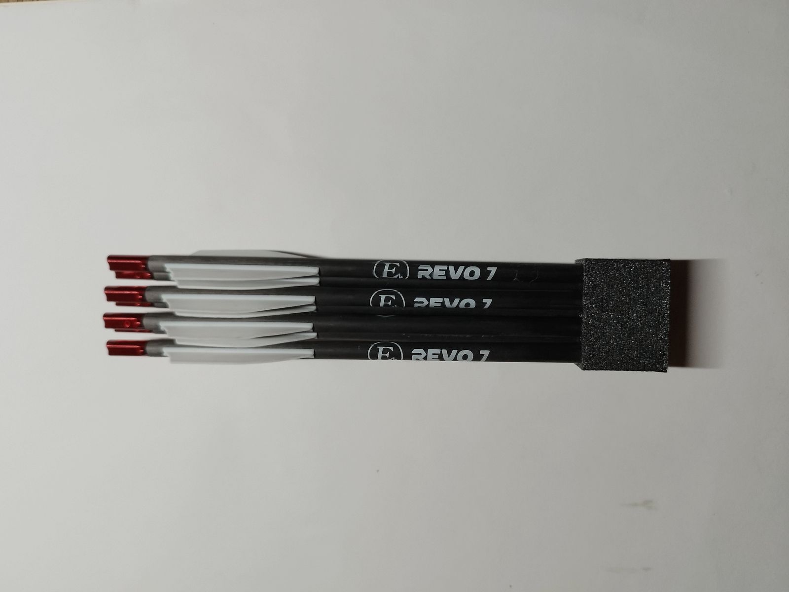 EK Archery Revo 7 12 Zubehör