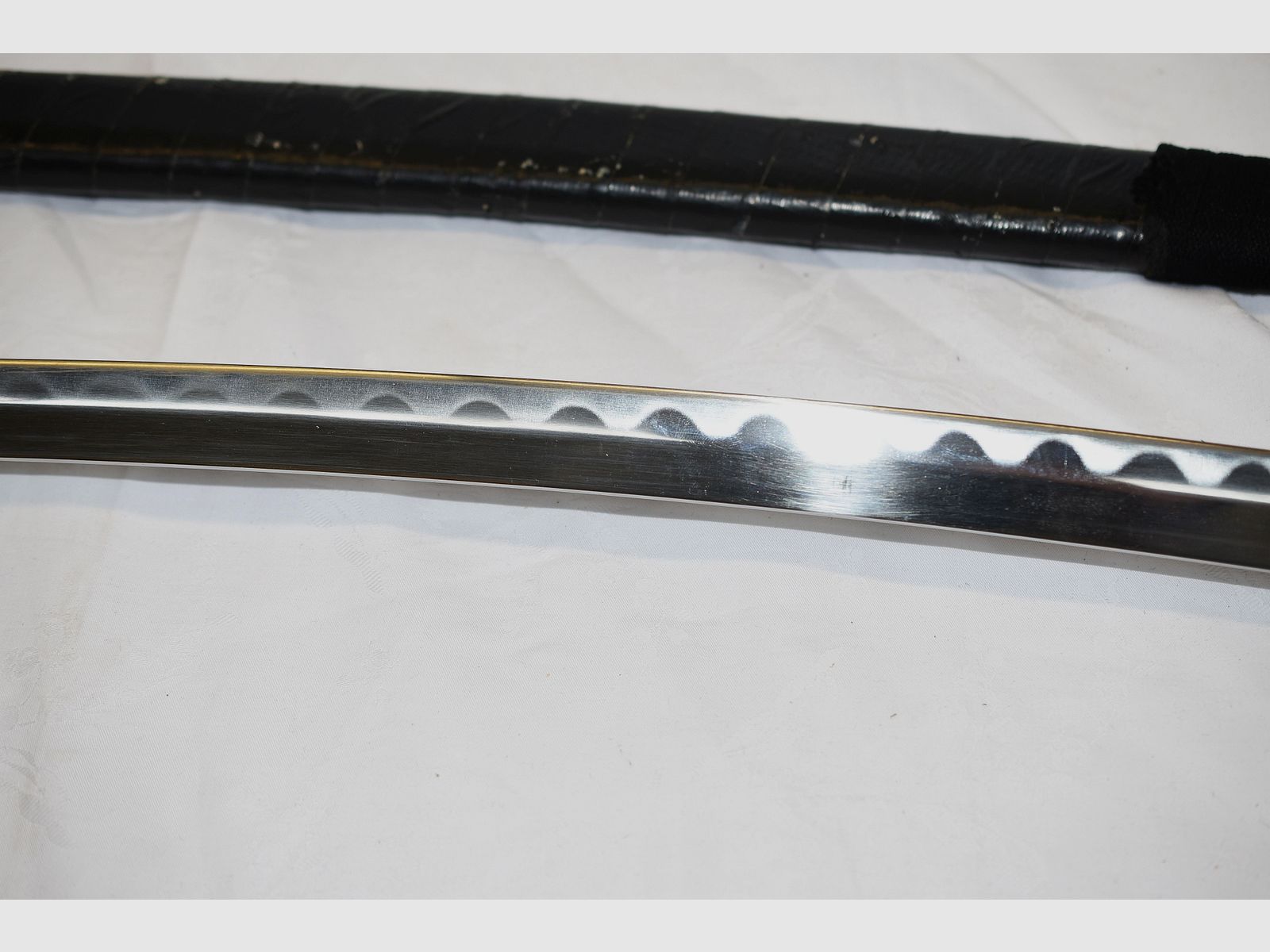 épée japonaise, samouraï, katana, wakizashi, avec menuki sur la poignée