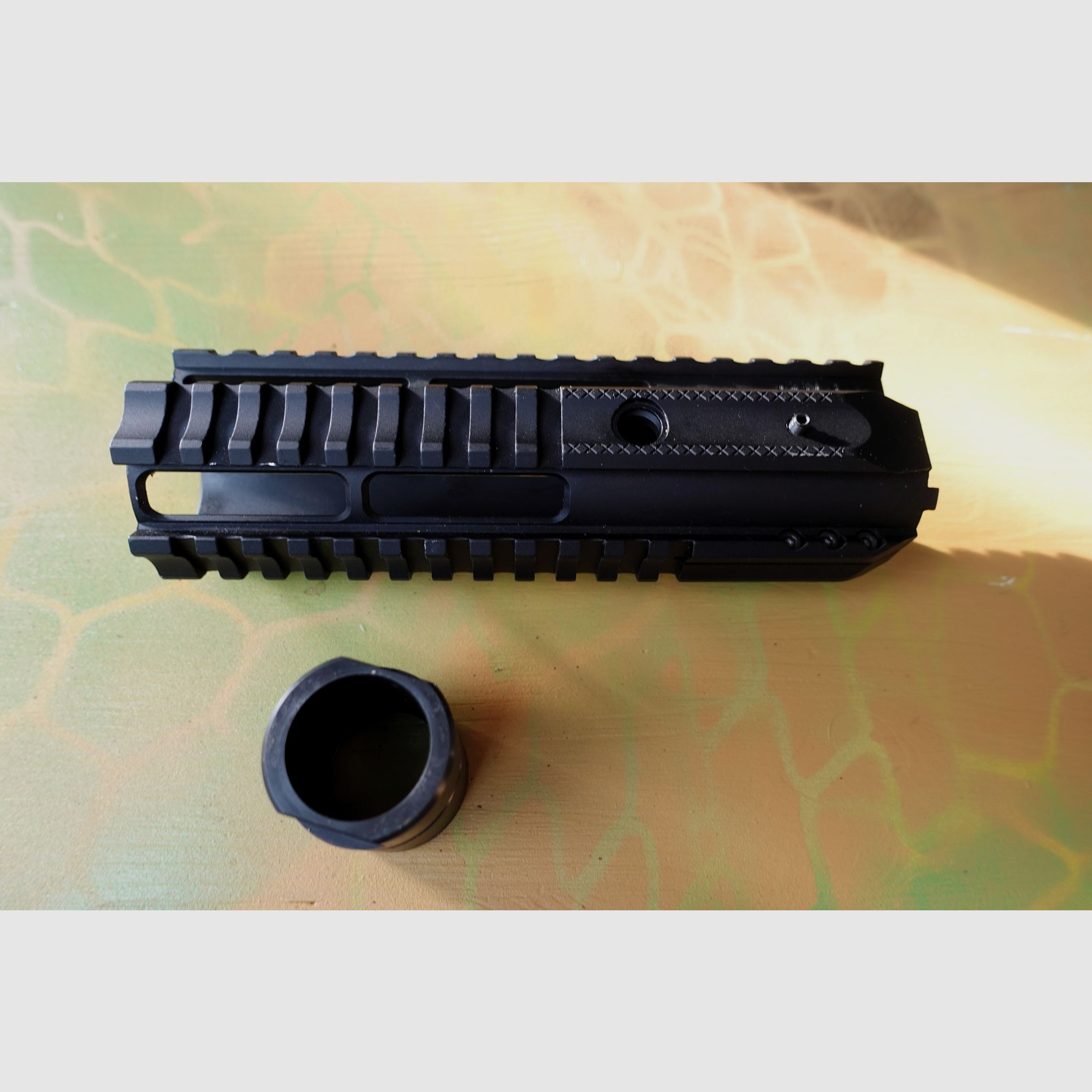 Ar-15 HERA ARMS Handschutz IRS QUAD-Rail für AR15 , Länge: 7,0" mit Barrel nut